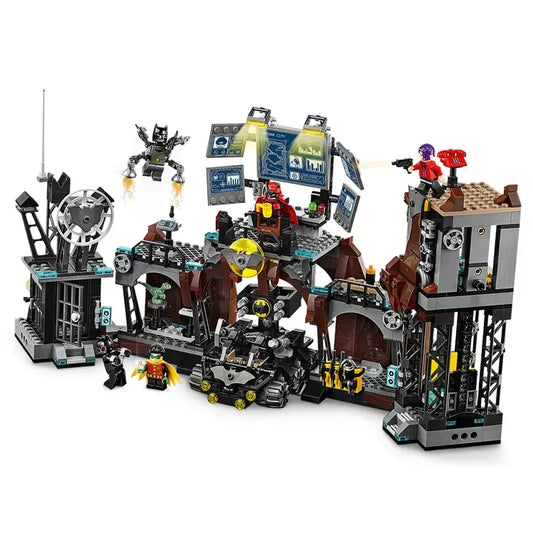 LEGO 76122 – Batcave Clayface™-Invasion