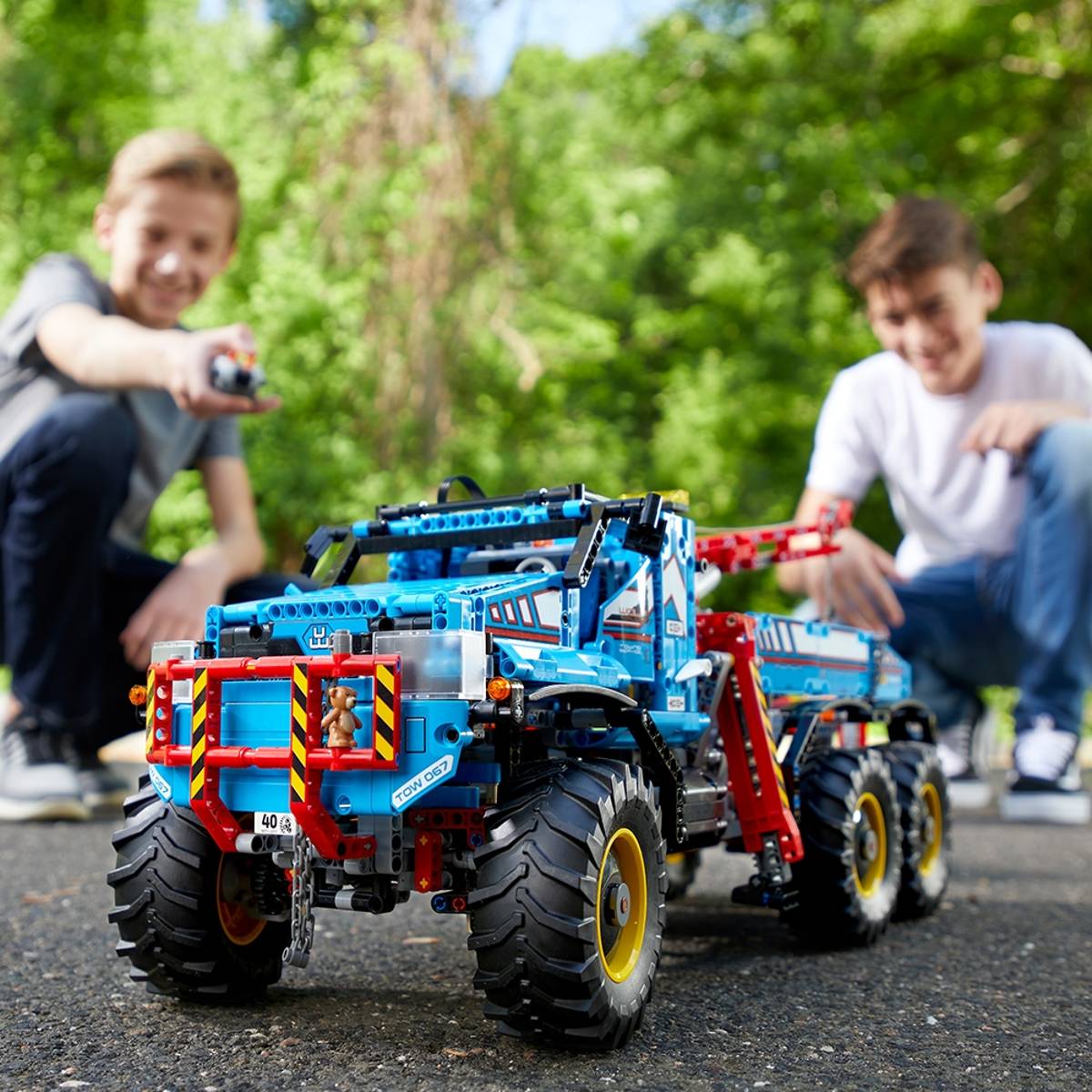 LEGO 42070 - 6x6 All-Terrain-Abschleppwagen