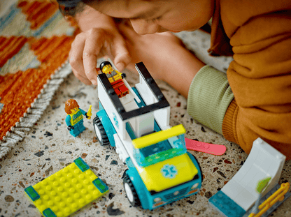 LEGO 60403 – Krankenwagen und Snowboarder