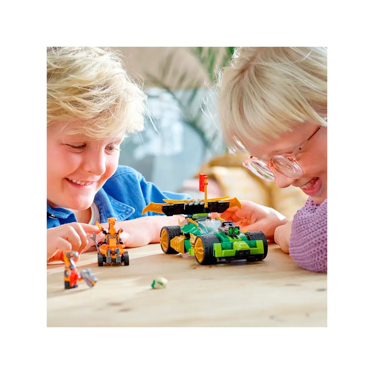 LEGO 71763 - Lloyds Rennwagen EVO