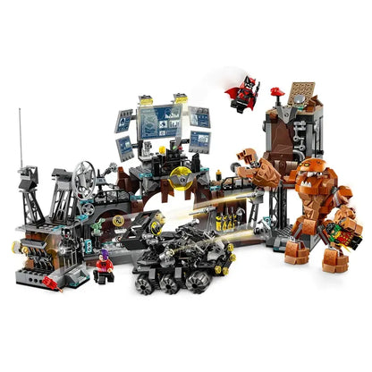 LEGO 76122 – Batcave Clayface™-Invasion