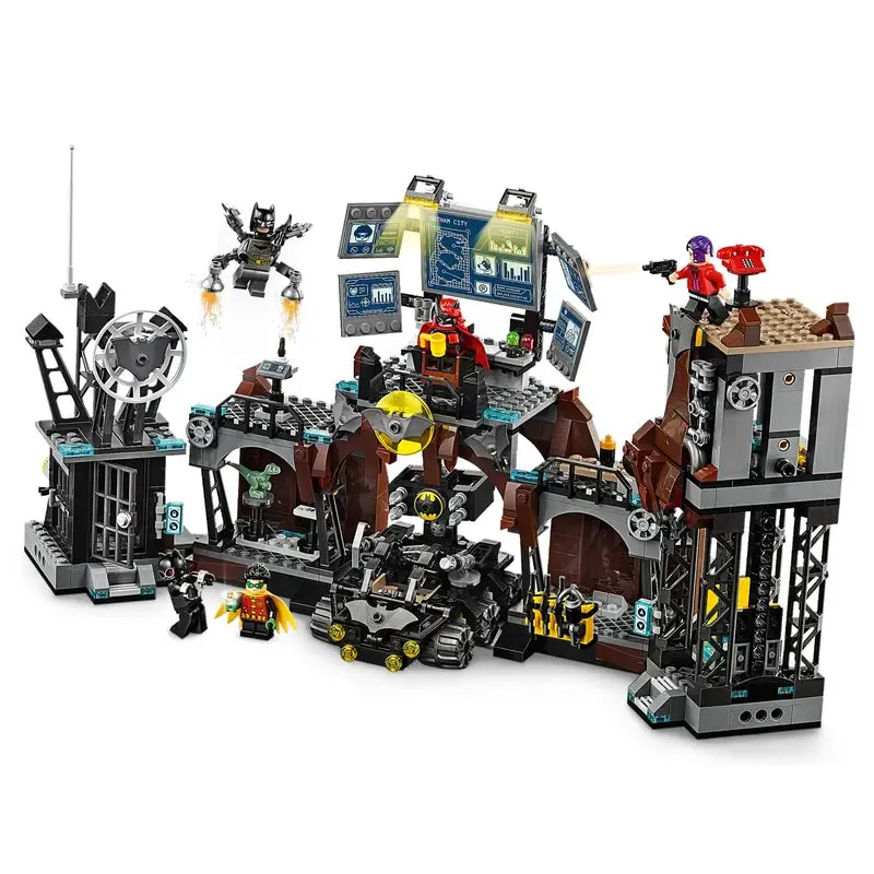 LEGO 76122 – Batcave Clayface™-Invasion
